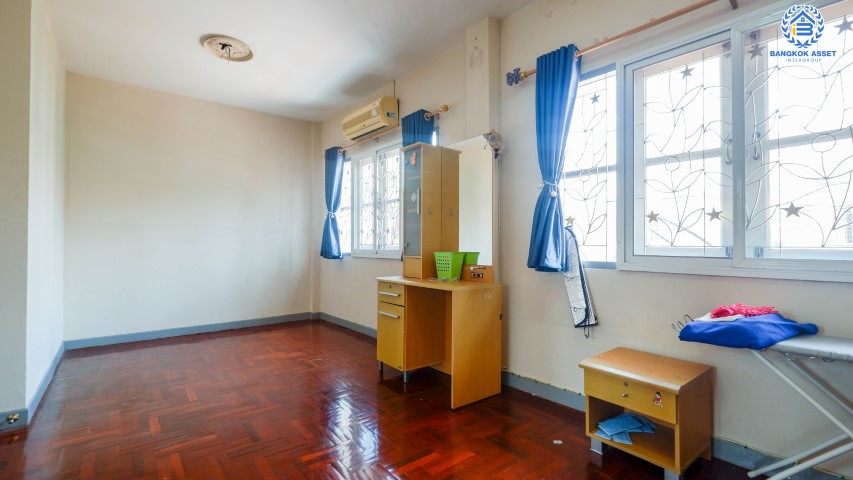 ทาวน์เฮ้าส์มือสองนนทบุรี ม.เปี่ยมสุข รัตนาธิเบศร์ บ้านพร้อมอยู่! เนื้อที่ 21 ตร.ว  ฟังก์ชั่น 3ห้องนอน 2ห้องน้ำ (แถมเครื่องปรับอากาศ 3 เครื่อง + เฟอร์นิเจอร์) บนทำเลโซนเมือง! เพียง 5 นาทีถึง MRTสถานีสะพานพระนั่งเกล้า  ใกล้เซ็นทรัลรัตนาธิเบศร์ สถานที่ราชการหลายแห่ง และจุดขึ้นทางด่วนงามวงศ์วาน ราคาพิเศษสุด!